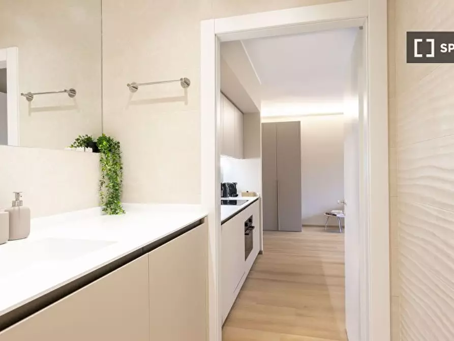 Immagine 9 di Ufficio in affitto  in Corso Sempione a Milano