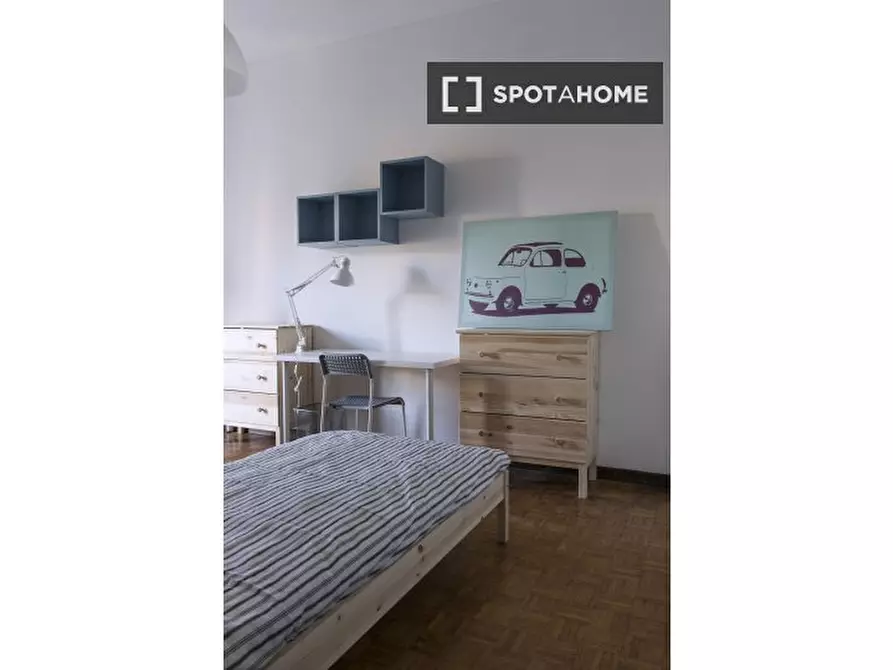 Immagine 1 di Camera condivisa in affitto  in Via Orti a Milano