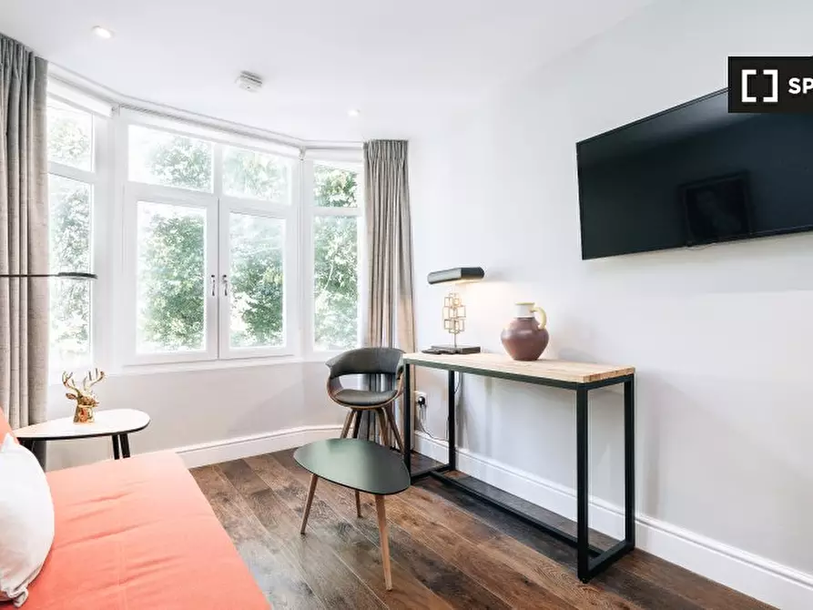 Immagine 1 di Appartamento in affitto  in Knaresborough Pl a Kensington