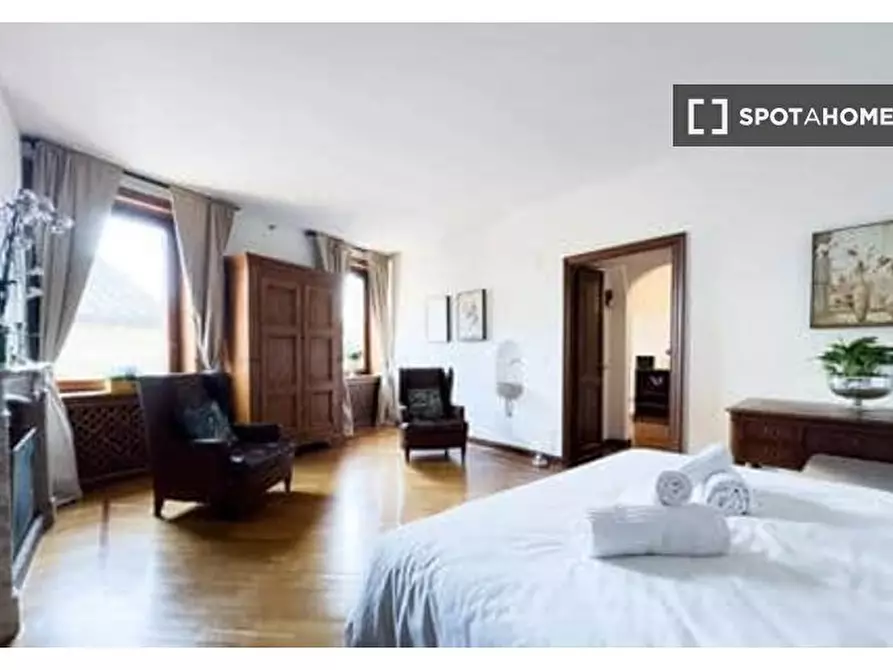 Immagine 17 di Appartamento in affitto  in Via Giulia a Roma