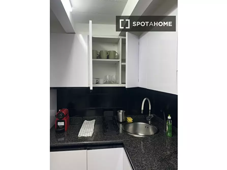 Immagine 8 di Appartamento in affitto  in Via Castelfidardo a Milano