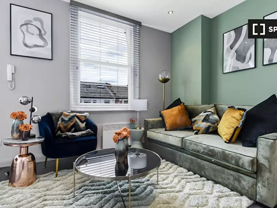 Immagine 3 di Appartamento in affitto  in Flat a Camden Town
