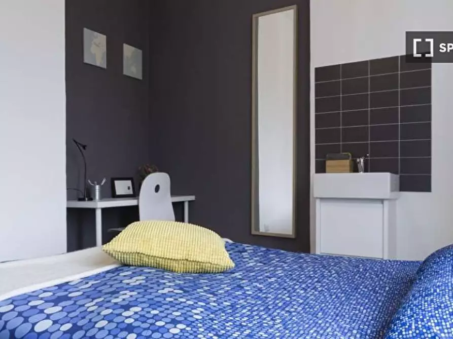 Immagine 2 di Camera condivisa in affitto  in Viale Carlo Espinasse a Milano