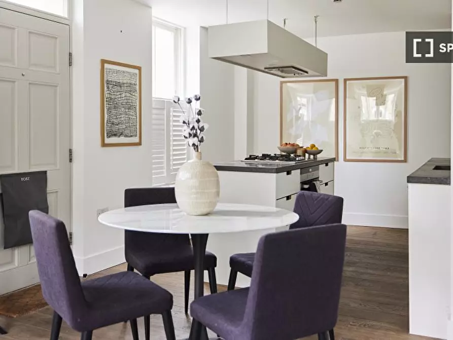 Immagine 5 di Appartamento in affitto  in Felgate Mews a Hammersmith