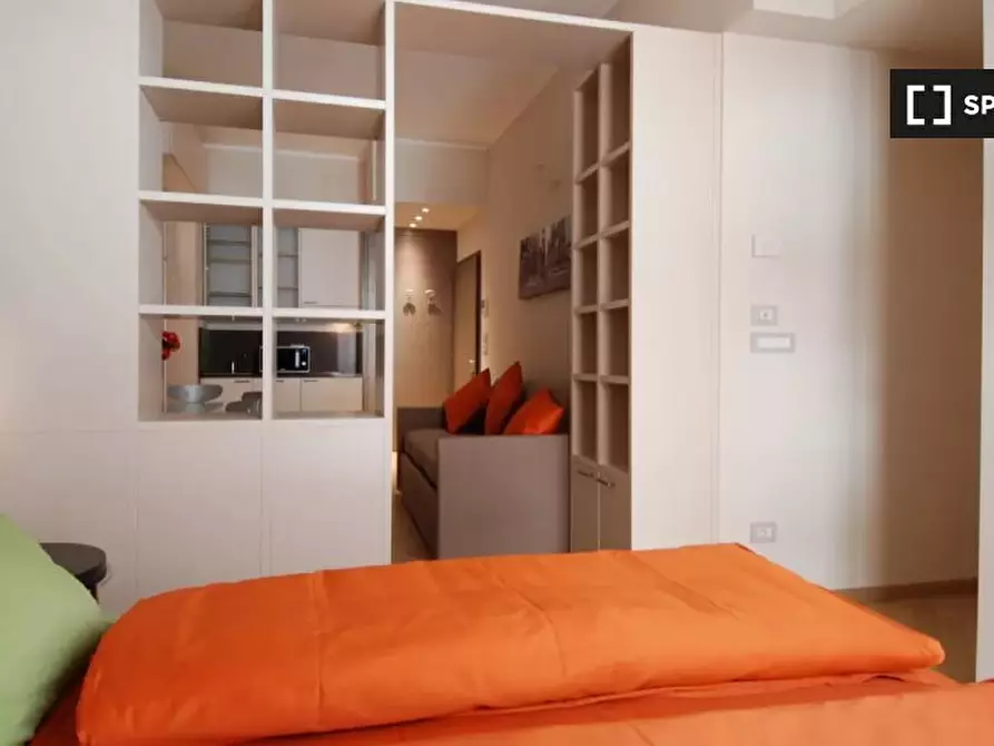 Immagine 10 di Appartamento in affitto  in Via Rizzoli a Bologna