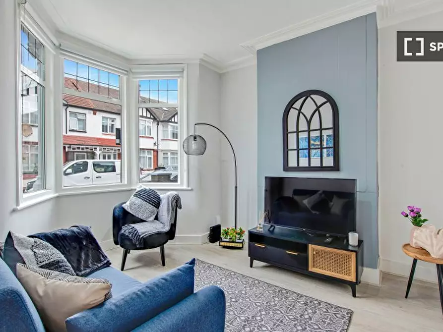 Immagine 3 di Appartamento in affitto  in Mitchley Rd a Tottenham