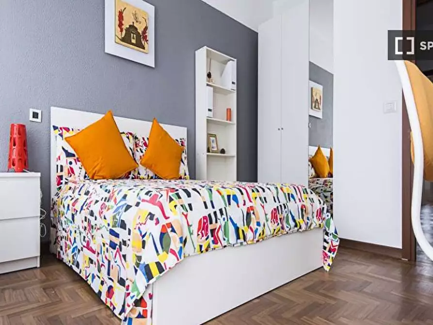 Immagine 2 di Camera condivisa in affitto  in Viale Ca' Granda a Milano