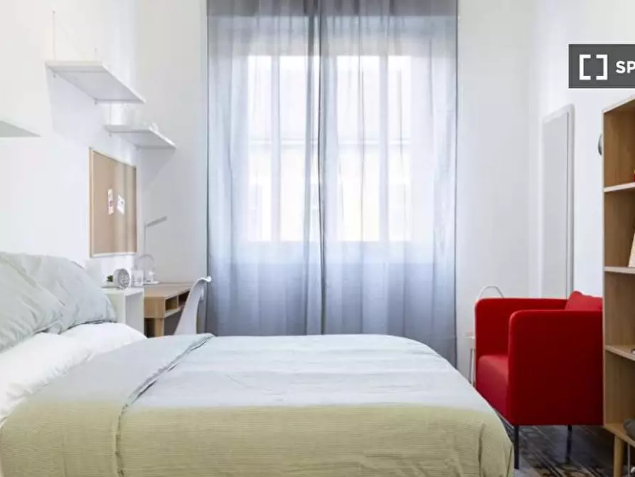 Immagine 2 di Camera condivisa in affitto  in Via Carmagnola a Milano