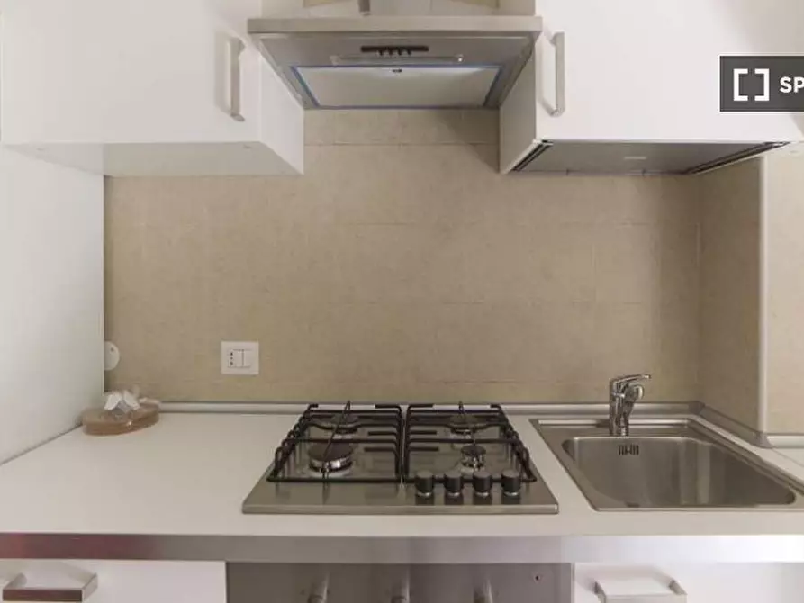 Immagine 12 di Camera condivisa in affitto  in Via Valvassori Peroni a Milano