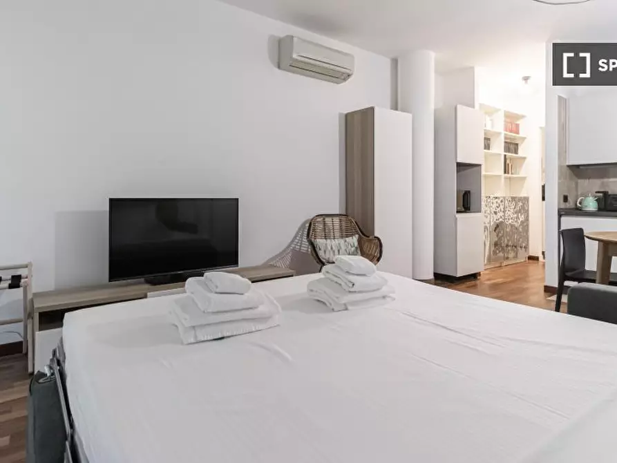 Immagine 10 di Ufficio in affitto  in Via Francesco Londonio a Milano