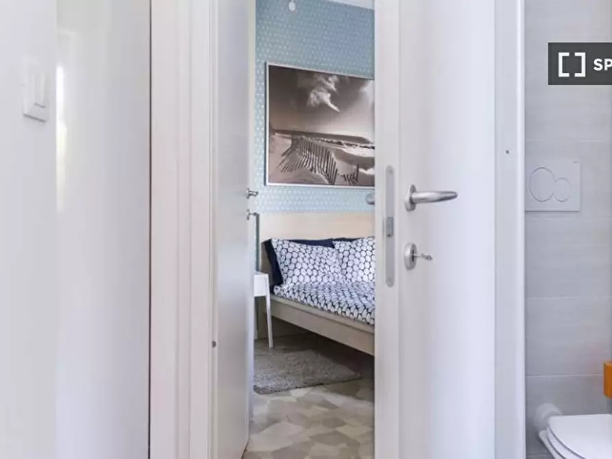 Immagine 6 di Camera condivisa in affitto  in Via Salvatore Barzilai a Milano