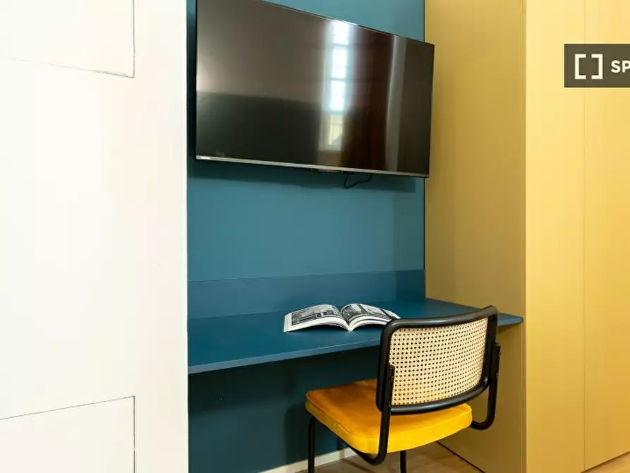 Immagine 4 di Ufficio in affitto  in Via Borromei a Milano