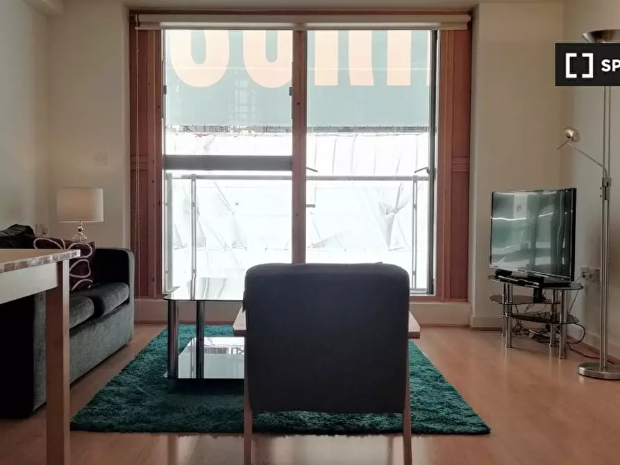 Immagine 1 di Appartamento in affitto  in Featherstone St a Islington