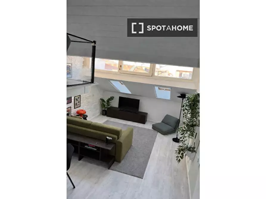 Immagine 1 di Appartamento in affitto  in Via Castelfidardo a Milano