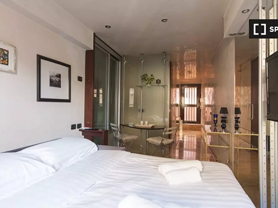 Immagine 7 di Ufficio in affitto  in Via Disciplini a Milano