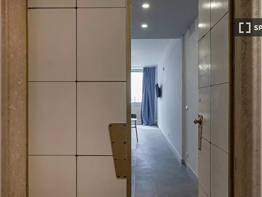 Immagine 3 di Ufficio in affitto  in Via di Sottoripa a Genova