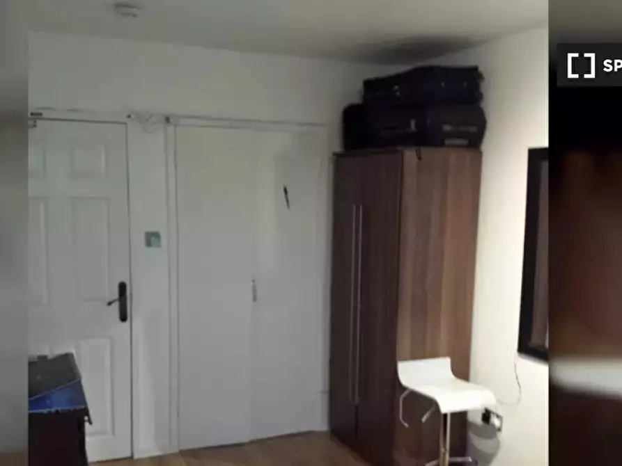 Immagine 2 di Camera condivisa in affitto  in Tunworth Crescent a Wandsworth