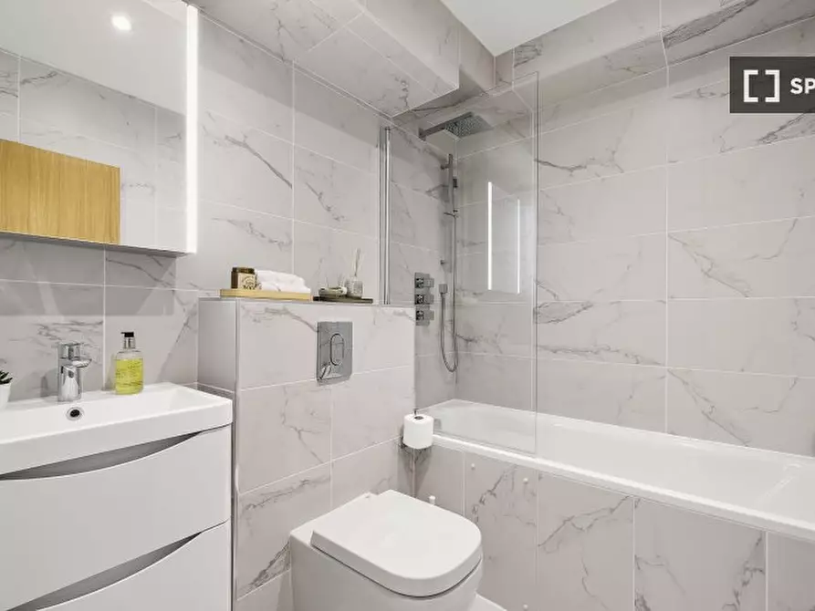 Immagine 4 di Appartamento in affitto  in Nevern Pl a Kensington
