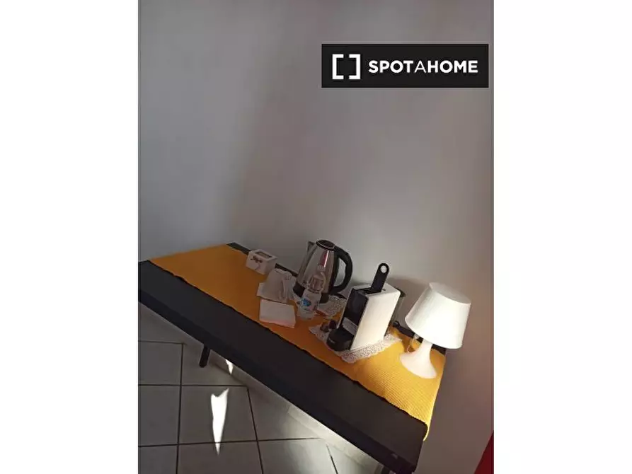 Immagine 4 di Camera condivisa in affitto  in Via Fraconalto a Roma