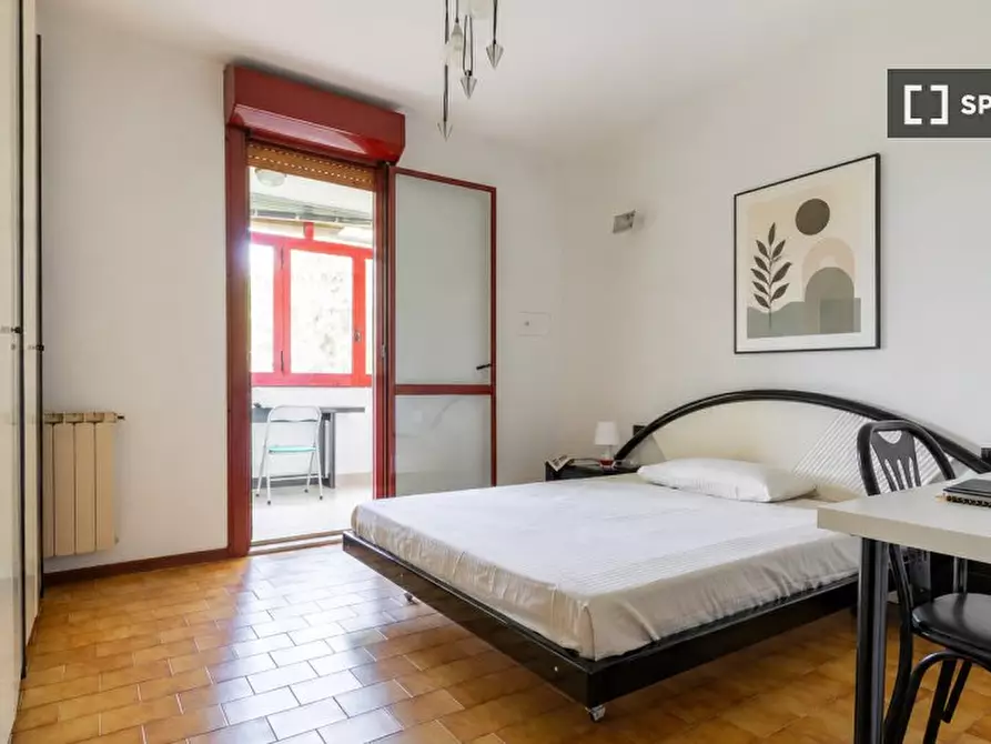 Immagine 2 di Camera condivisa in affitto  in Via Piemonte a Firenze