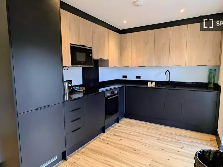 Immagine 9 di Appartamento in affitto  in A High Rd a Barnet