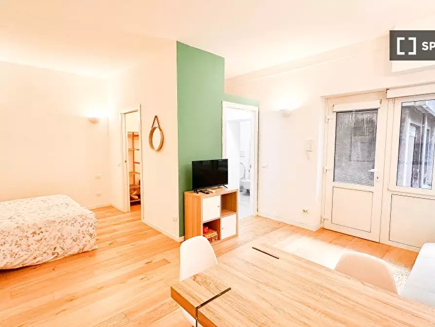 Immagine 9 di Ufficio in affitto  in Via Giambellino a Milano