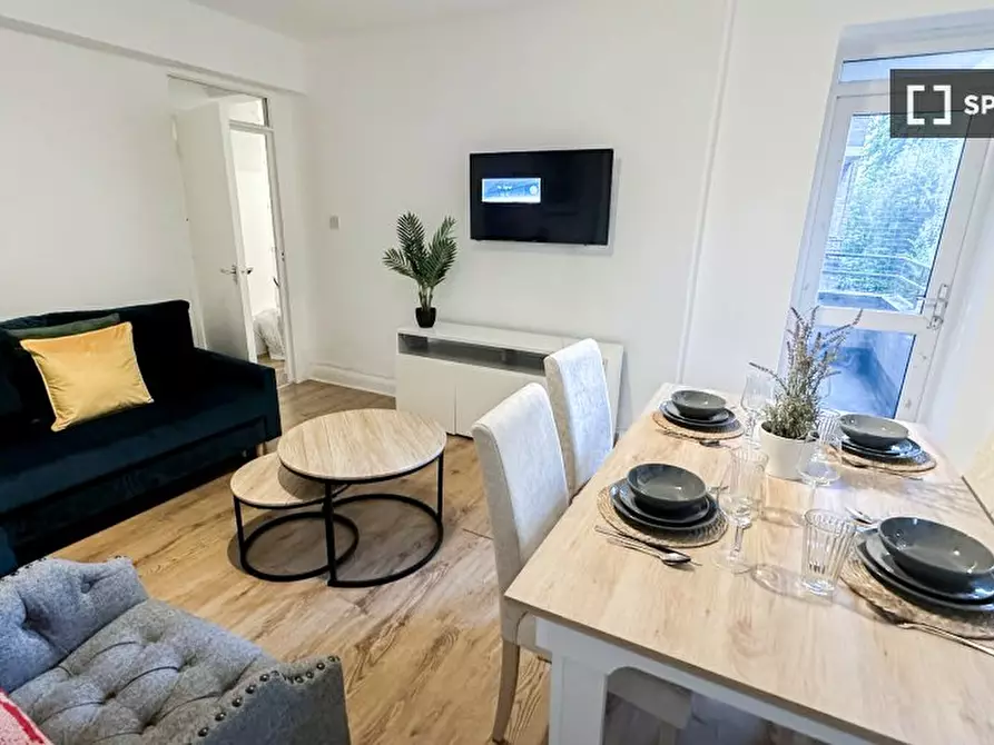 Immagine 2 di Appartamento in affitto  in Green Lanes a Enfield