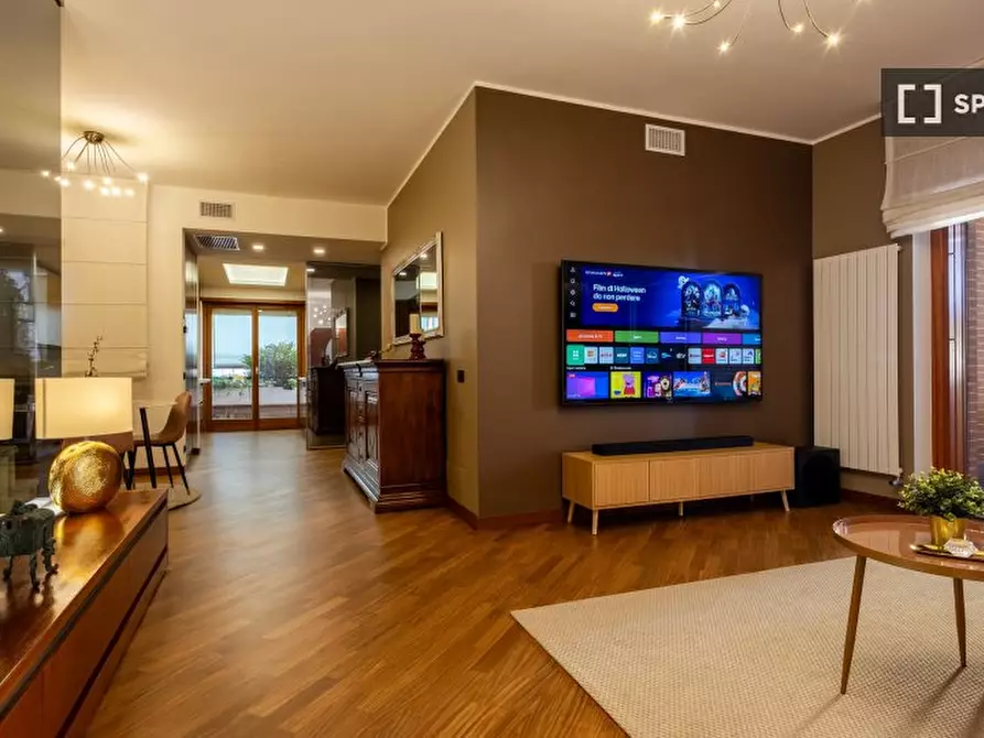 Immagine 14 di Appartamento in affitto  in Via Pietro de Francisci a Roma