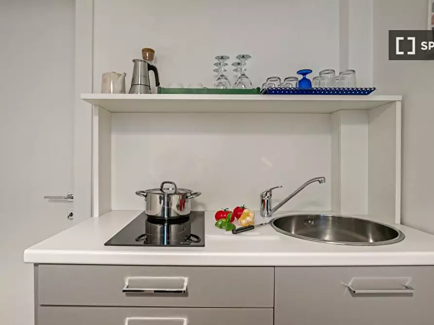 Immagine 8 di Appartamento in affitto  in Via Macedonio Melloni a Milano