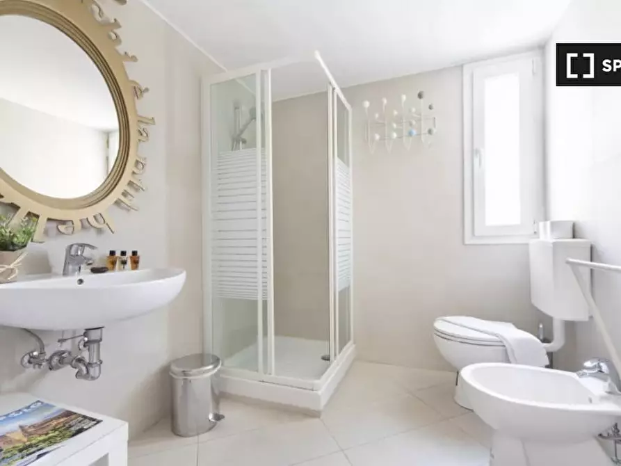 Immagine 11 di Appartamento in affitto  in Via Cesare Battisti a Bologna