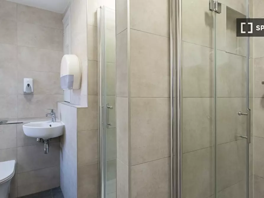 Immagine 5 di Camera condivisa in affitto  in st Floor Apartment a Kensington