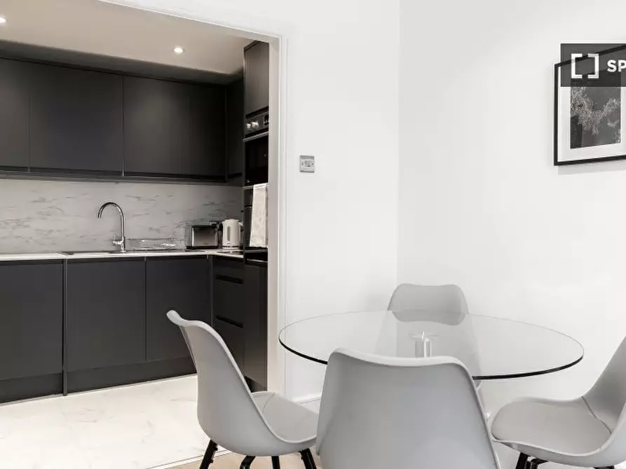 Immagine 18 di Appartamento in affitto  in Grenbeck Court a Kensington