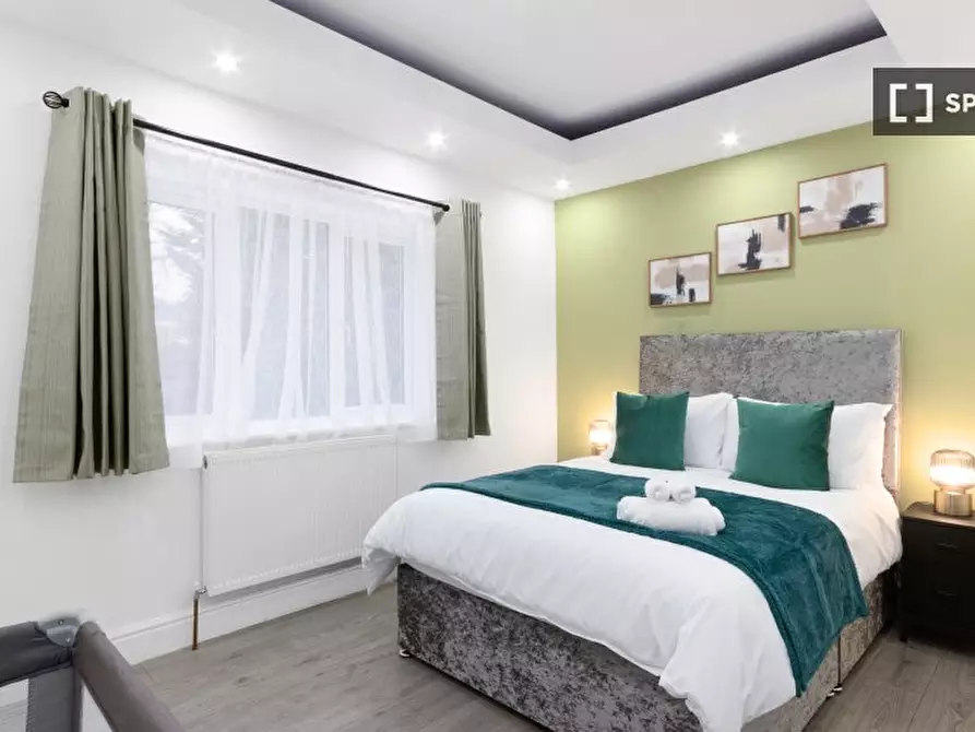 Immagine 11 di Appartamento in affitto  in Windermere Rd a Croydon