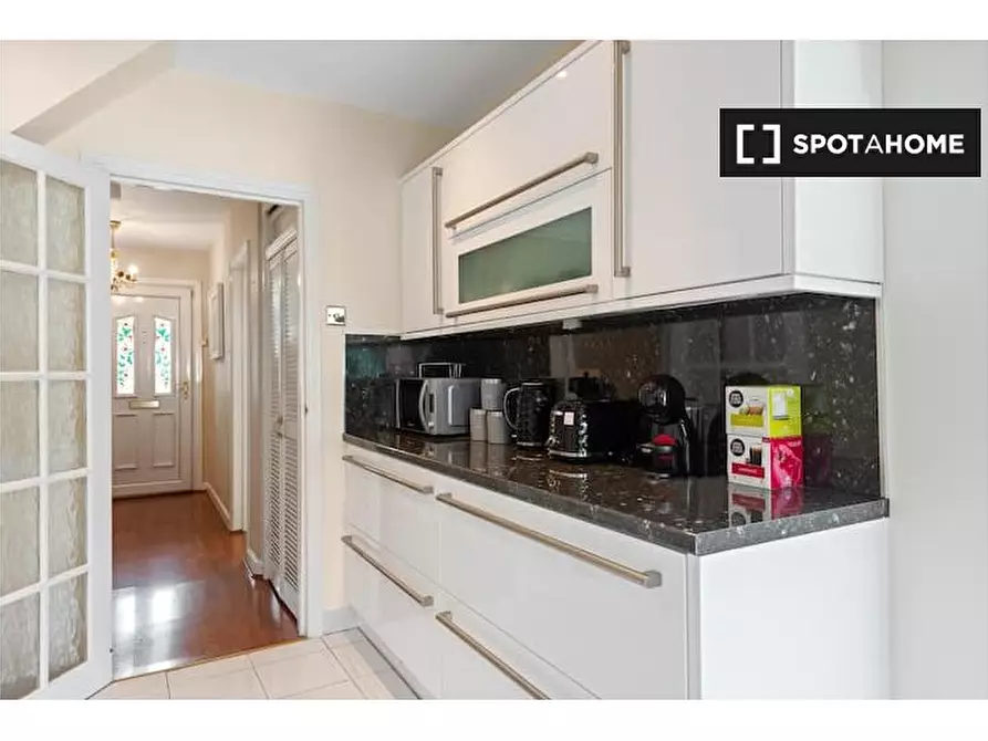 Immagine 15 di Appartamento in affitto  in Gunton Rd a Hackney