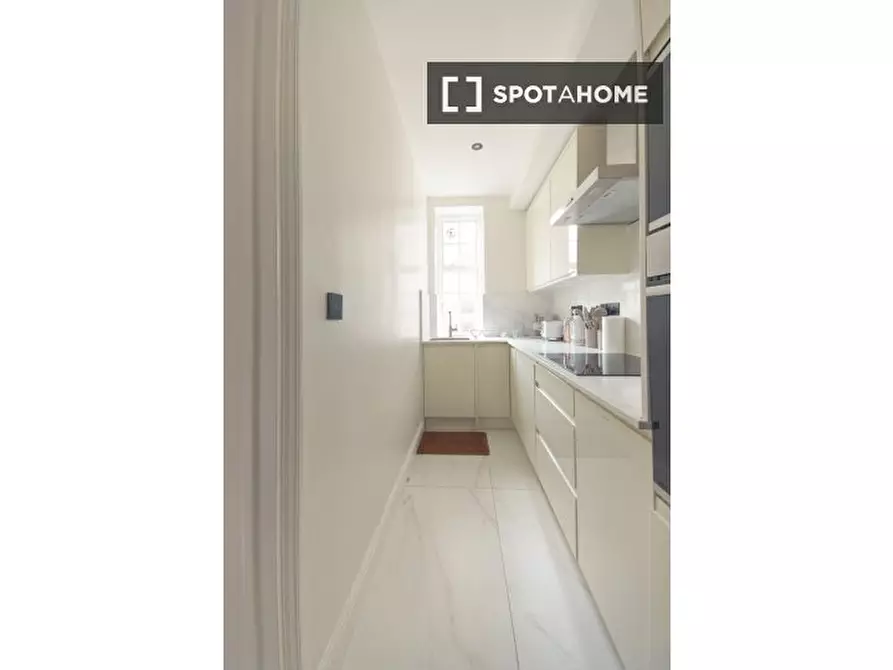 Immagine 5 di Appartamento in affitto  in Hillside Court a Camden Town