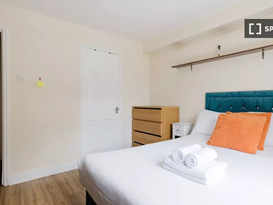 Immagine 7 di Appartamento in affitto  in Wheat Sheaf Close a Poplar