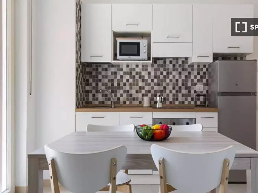 Immagine 3 di Appartamento in affitto  in Via Gardone a Milano