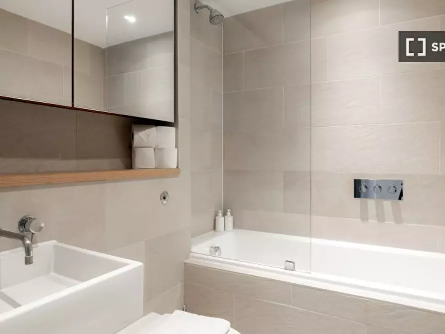 Immagine 9 di Appartamento in affitto  in Apartment a Kensington