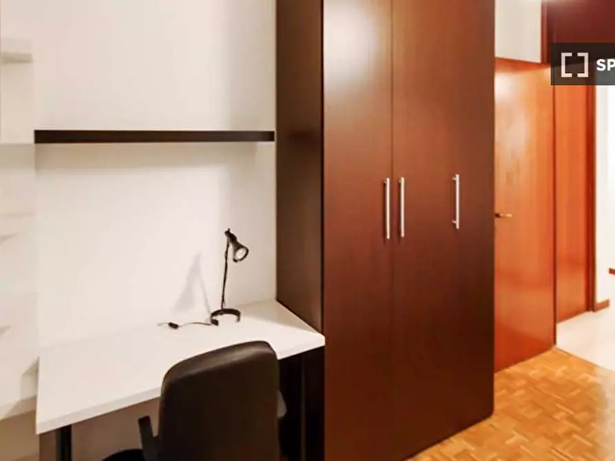 Immagine 18 di Camera condivisa in affitto  in Via Emilio De Marchi a Milano