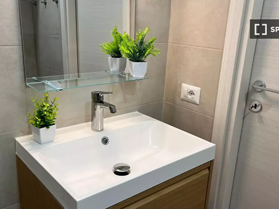 Immagine 10 di Camera condivisa in affitto  in Via Ponte Seveso a Milano