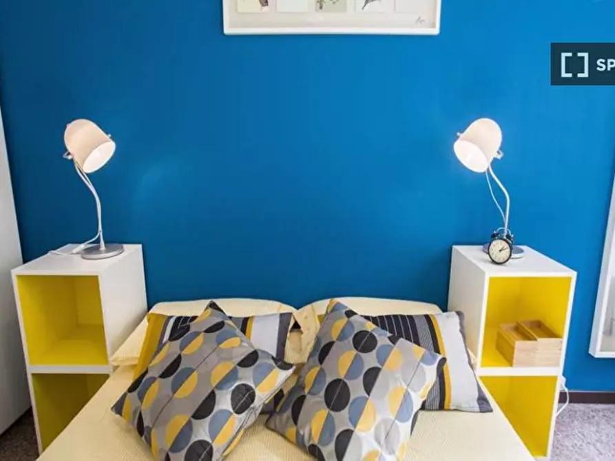 Immagine 1 di Camera condivisa in affitto  in Via San Calocero Milan a Milano