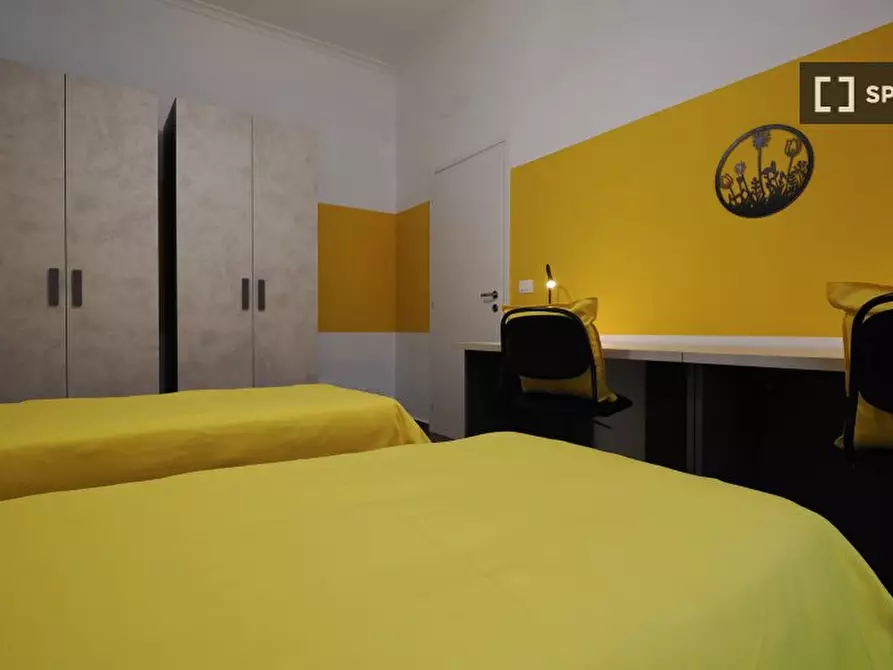 Immagine 17 di Camera condivisa in affitto  in Corso Peschiera a Torino