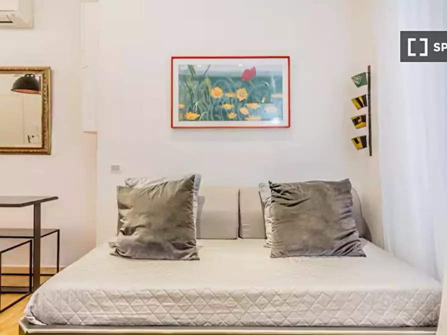 Immagine 7 di Appartamento in affitto  in Via Nemorense a Roma