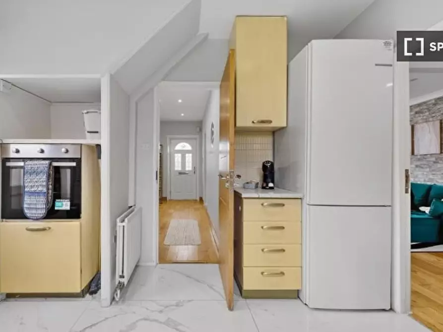 Immagine 10 di Appartamento in affitto  in Layfield Cres a Barnet