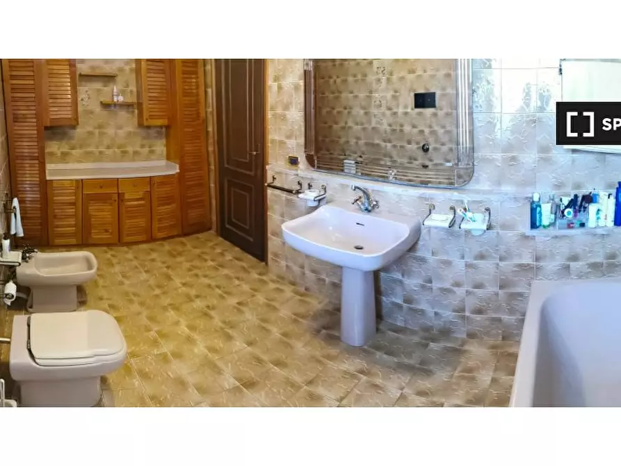 Immagine 8 di Camera condivisa in affitto  in Via Divisione Acqui a Alfianello