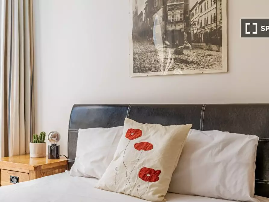 Immagine 11 di Appartamento in affitto  in Battersea Park Road a Wandsworth