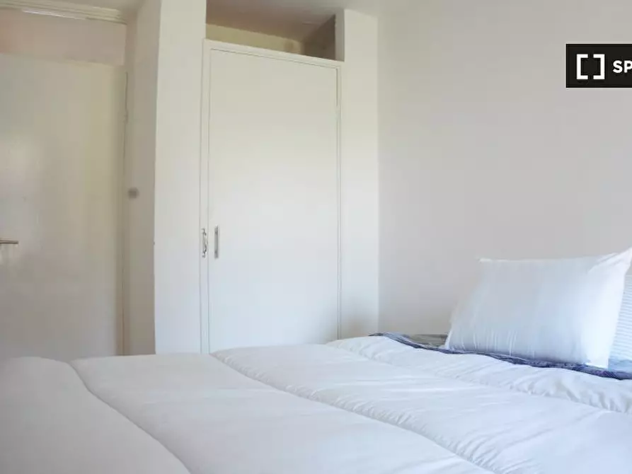 Immagine 11 di Camera condivisa in affitto  in Rampayne St a 