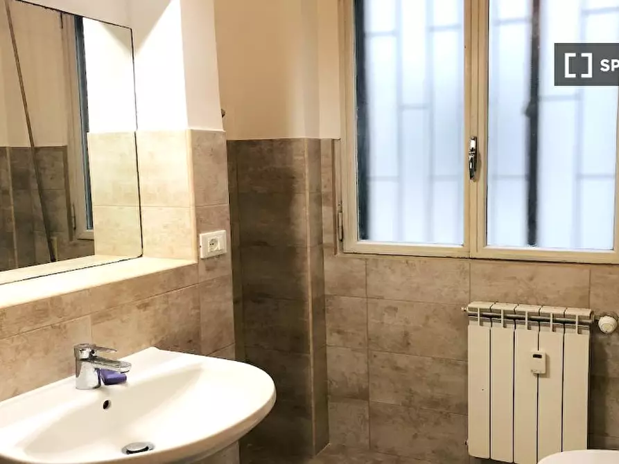 Immagine 13 di Camera condivisa in affitto  in Via Francesco Orestano a Roma