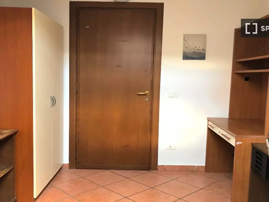 Immagine 2 di Camera condivisa in affitto  in Via Alessandro Brisse a Roma