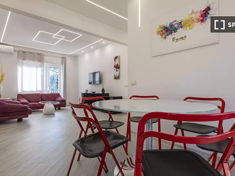 Immagine 1 di Appartamento in affitto  in Piazza Civitella Paganico a Roma